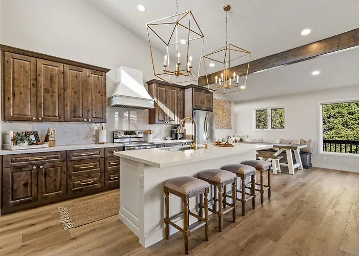 Serene Golfside Townhome Getaway Holiday home *