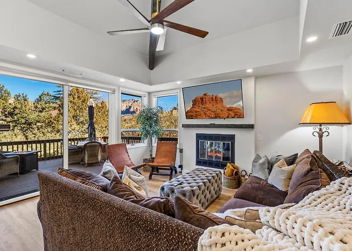 Serene Golfside Townhome Getaway * Sedona